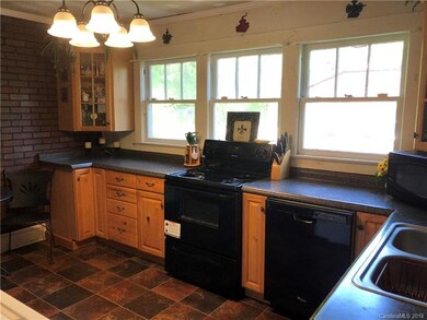 505 High Point Ave, Statesville, NC 28677 - photo 3