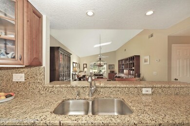 3135 Winchester Dr-15