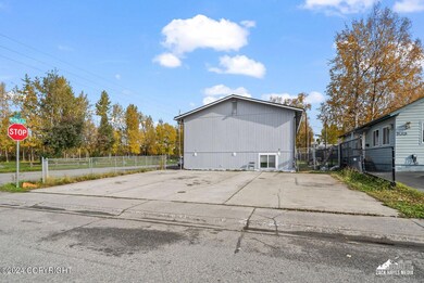 10-4306MCPHEEAVEFALLEXT_ZHM_010