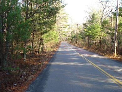 3 Pine St, Middleboro, MA 02346 - photo 3