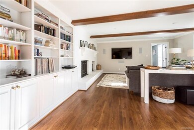 Family Room Built Ins