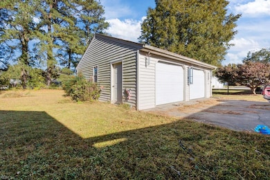 405 Delaware Rd, Franklin, VA 23851 - photo 4