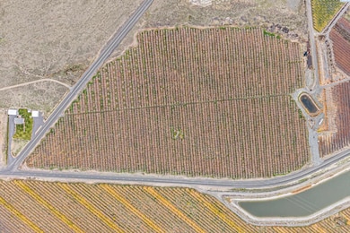 NKA20 E Desert Aire Dr SW, Desert Aire, WA 99349 - photo 7