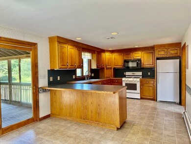 2545 Maple Swamp Rd, North Dighton, MA 02764 - photo 5