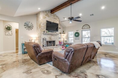 346 Kendall Cir, Weatherford, TX 76088 - photo 5