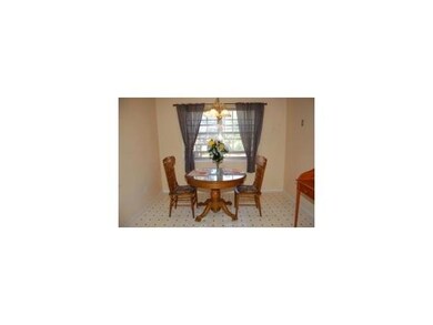 Dining Room. Large Eating Place