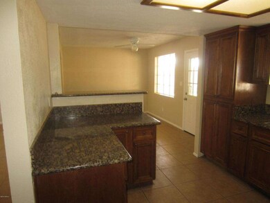 3937 W Griswold Rd, Phoenix, AZ 85051 - photo 4