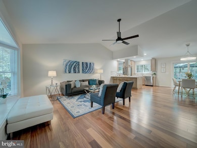 12356 Lima Ln, Reston, VA 20191 - photo 4