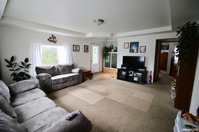 219 SE Sheridan Rd, Sheridan, OR 97378 - photo 5