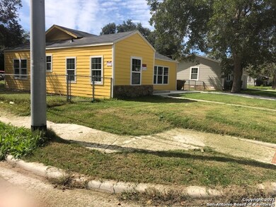 833 E Cedar St, Seguin, TX 78155 - photo 2