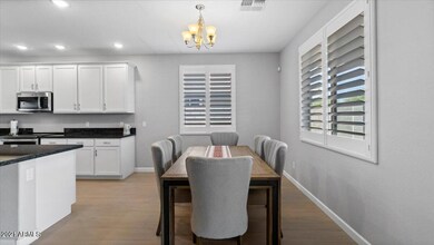 08-Dining Room