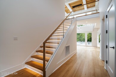 9 Fairgreen Ln, Old Greenwich, CT 06870 - photo 2