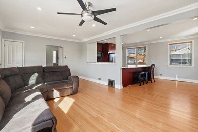 10136 Pelham St, Westchester, IL 60154 - photo 7