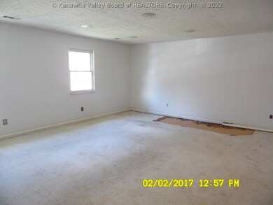 539 Midway Rd, Alum Creek, WV 25003 - photo 6