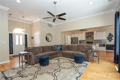 12620 Wild Lilac Ct, Huntersville, NC 28078 - photo 5