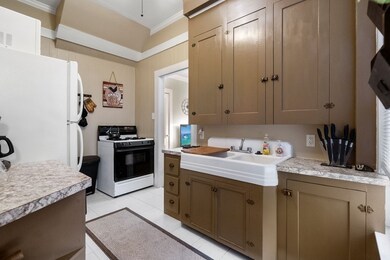 143 N Broadway, Haverhill, MA 01832 - photo 7