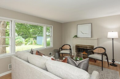 3_Living Room-1(2)