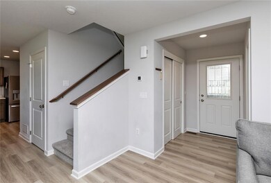 2378 Shadow Creek Cir, Des Moines, IA 50320 - photo 4