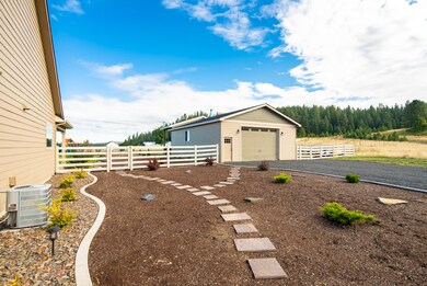 rlmillerphoto_5323_E_Apple_Tree(8)