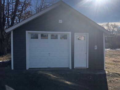 715 Springfield St, Feeding Hills, MA 01030 - photo 4