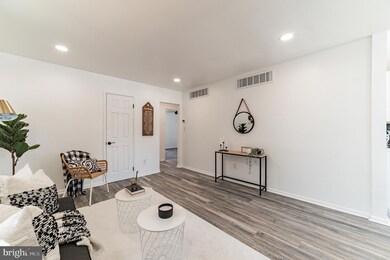 227 Lake Rd, Pasadena, MD 21122 - photo 3