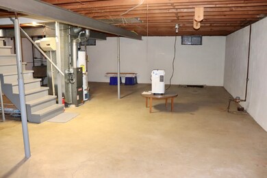 2413 N Metropolitan Ave, Waukegan, IL 60087 - photo 3