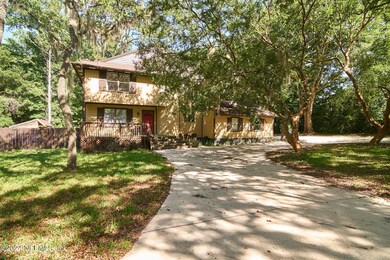 703Camilla-AmyHouse20123