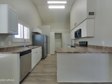 1519 E Sequoia Dr, Phoenix, AZ 85024 - photo 5