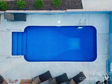 2013 Townview Dr, Kannapolis, NC 28081 - photo 4