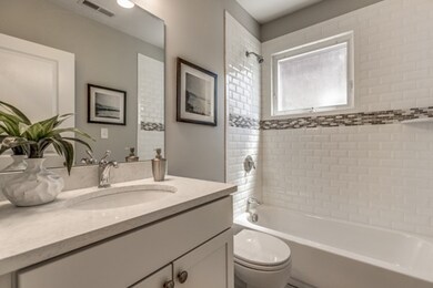 242 Poplar St unit 3, Roslindale, MA 02131 - photo 6