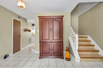 8307 Town Creek Dr, Houston, TX 77095 - photo 4