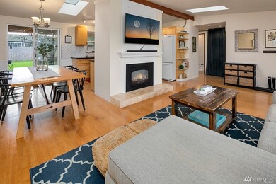 7818 201st St SW, Edmonds, WA 98026 - photo 6