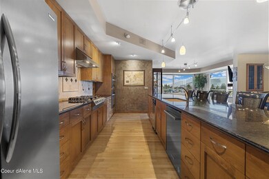 3-web-or-mls-601-e-front-ave-1004(1)