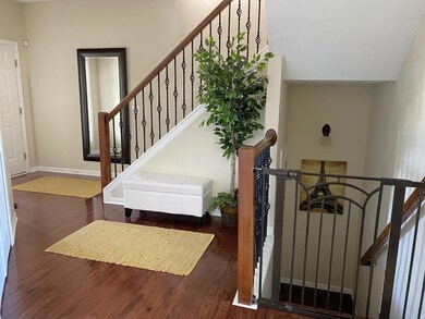 5614 Gallery Park Dr unit 32, Ann Arbor, MI 48103 - photo 2