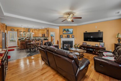 9 Reservoir View, Ledyard, CT 06339 - photo 3