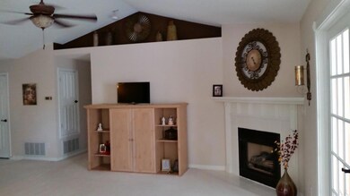 2129 Hollyhill Rd, Pensacola, FL 32526 - photo 5