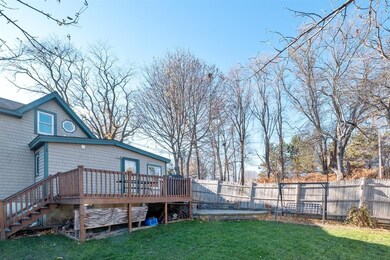 641 Maplewood Ave, Portsmouth, NH 03801 - photo 6