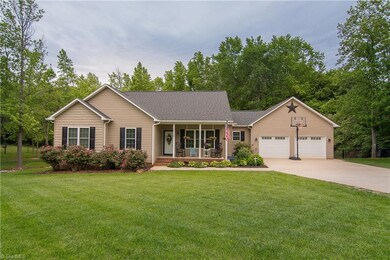 2718 Hopewell Friends Rd, Asheboro, NC 27205 - photo 2
