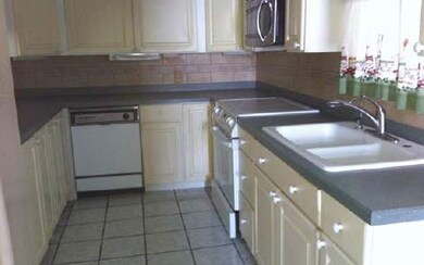 2926 Jerry Ln, Jacksonville, FL 32218 - photo 5