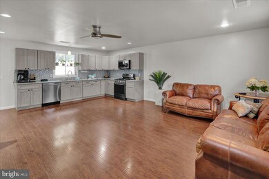 608 Bermuda Rd, Lancaster, PA 17603 - photo 7