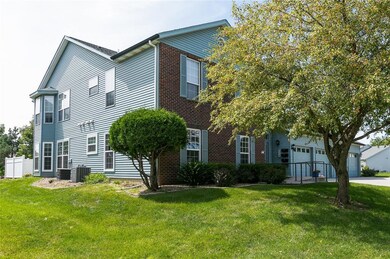 6312 Greenbriar Ln SW unit C, Cedar Rapids, IA 52404 - photo 3