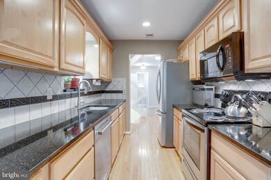 11710 Decade Ct, Reston, VA 20191 - photo 6