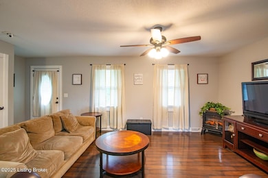 395 Poplar Trace-22