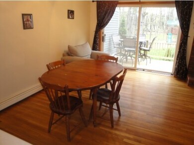Kitchen/Dining Area
