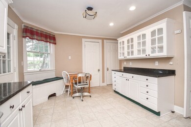 55 Fairfield Ave, Holyoke, MA 01040 - photo 7