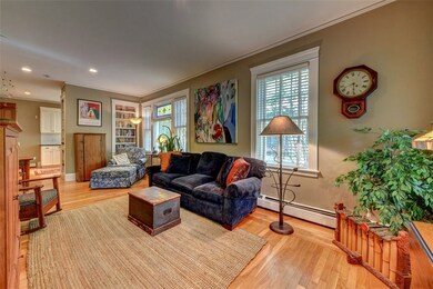 127 10th St, Providence, RI 02906 - photo 5