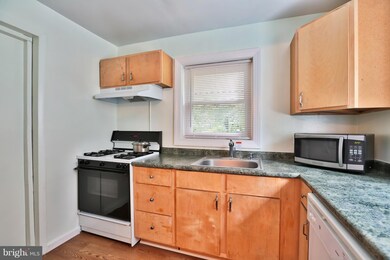 2330 Belleview Ave, Cheverly, MD 20785 - photo 6