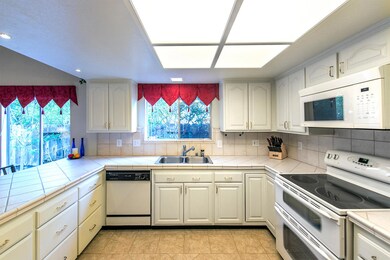 Kitchen1