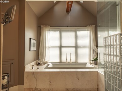 14335 Fosberg Rd, Lake Oswego, OR 97035 - photo 7