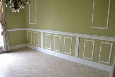Chair rail in DR